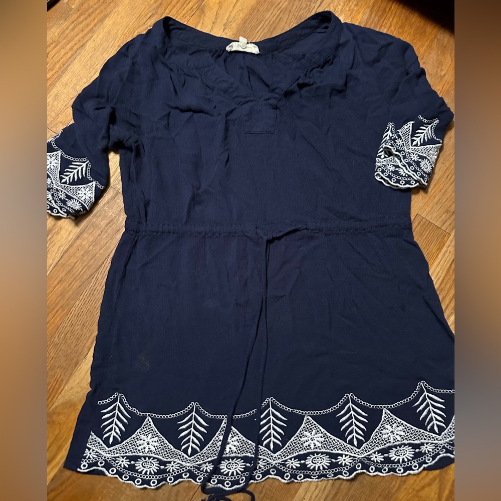 Small tunic Top Crescent 3/4 sleeve V-neck S shirt long length for tall Women